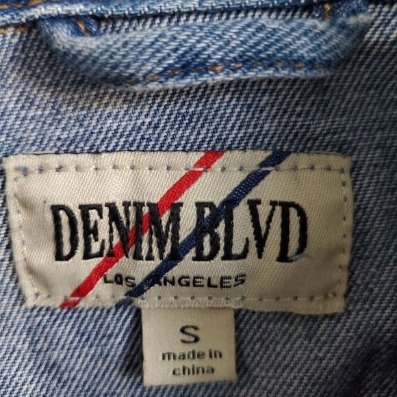 Denim Blvd Los Angeles Puff Sleeve Ripped Raw Hem Crop Jean Jacket Dark Blue S - Picture 11 of 12